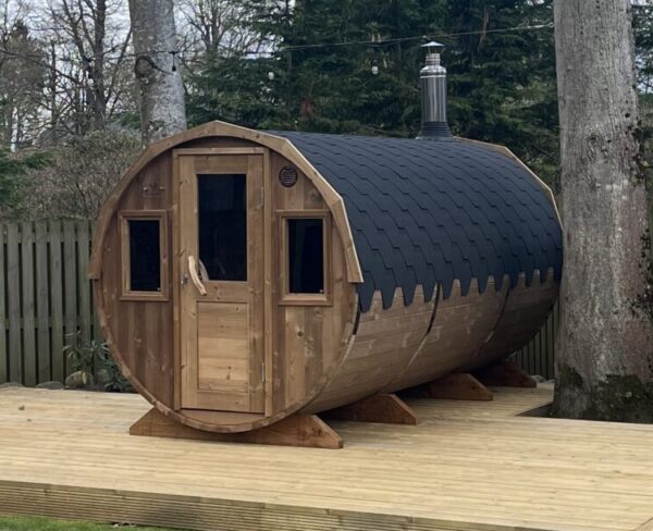 Barrel Sauna with Dressing Room