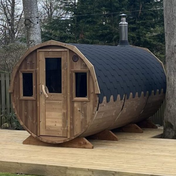 Barrel Sauna with Dressing Room