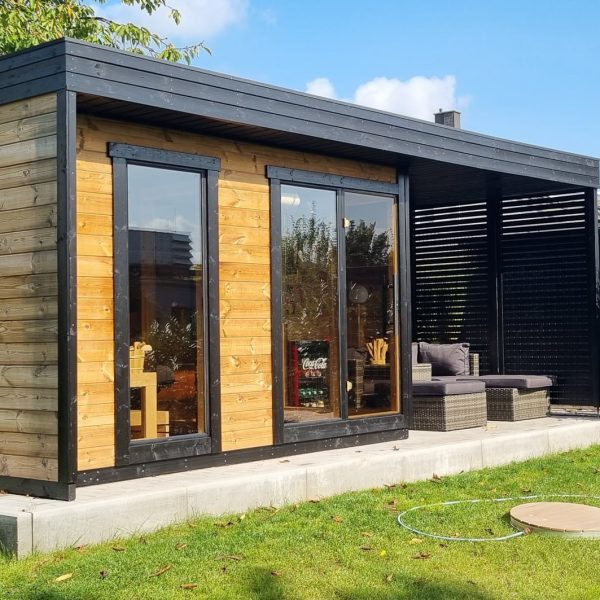 Monarch luxury cabin sauna in a garden