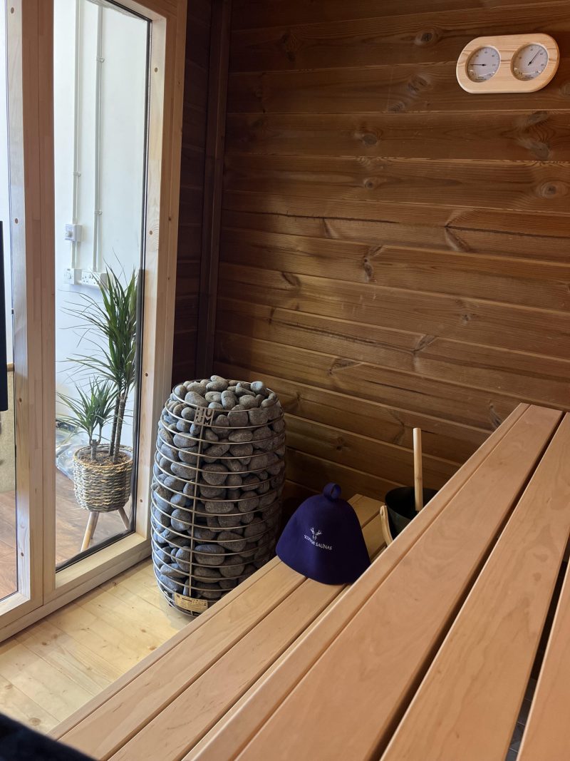 huum hive mini electric sauna heater