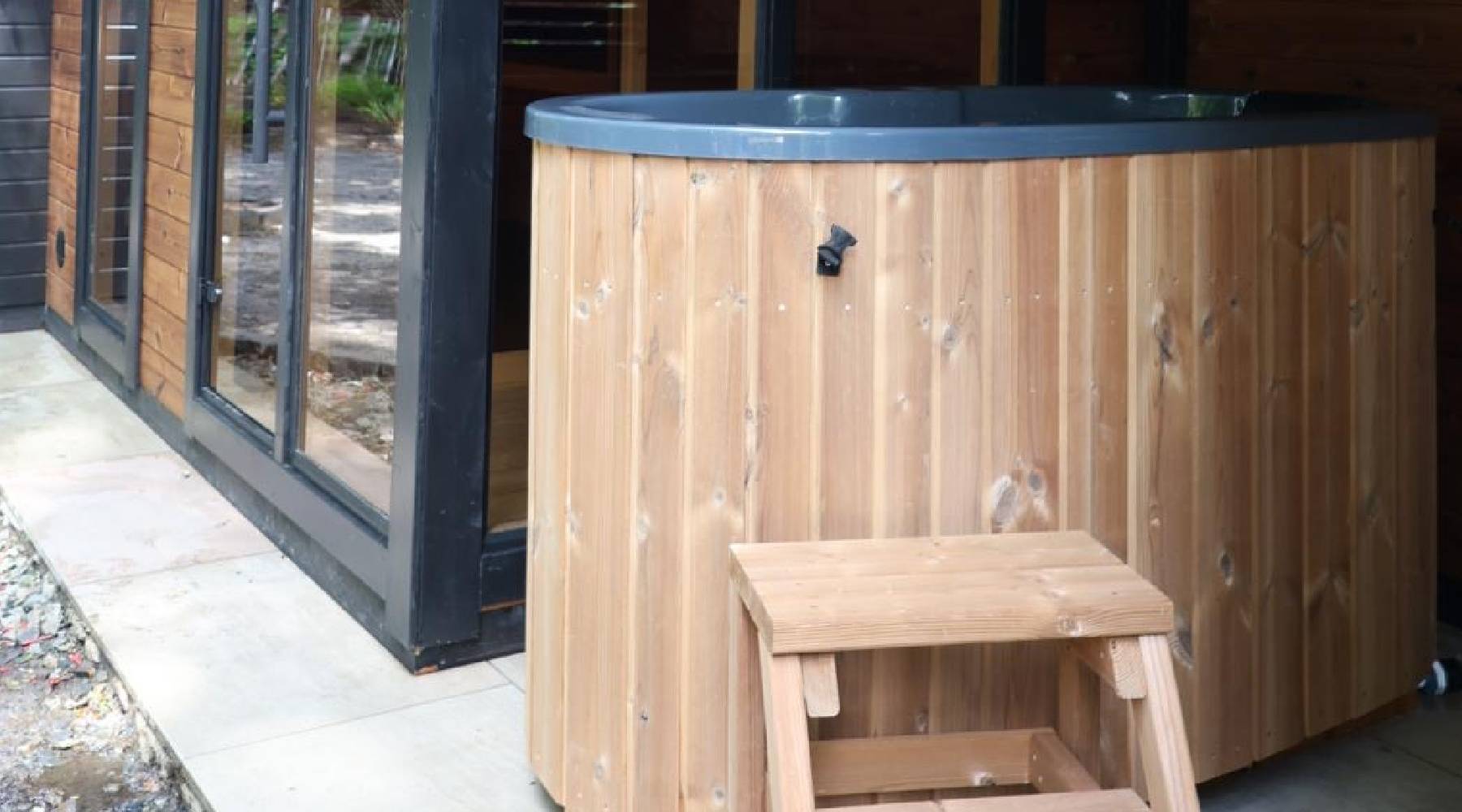 cold plunge with sauna