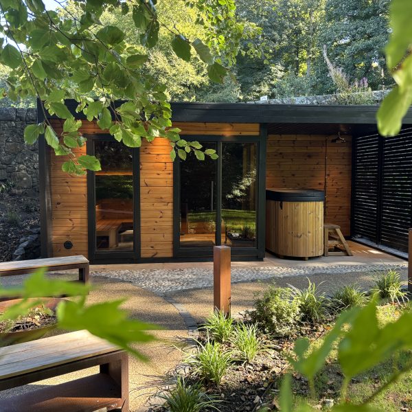 Leil® Patio L Plus Thermowood Sauna