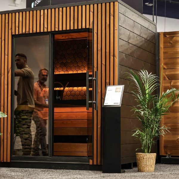 viva 210 exterior show room