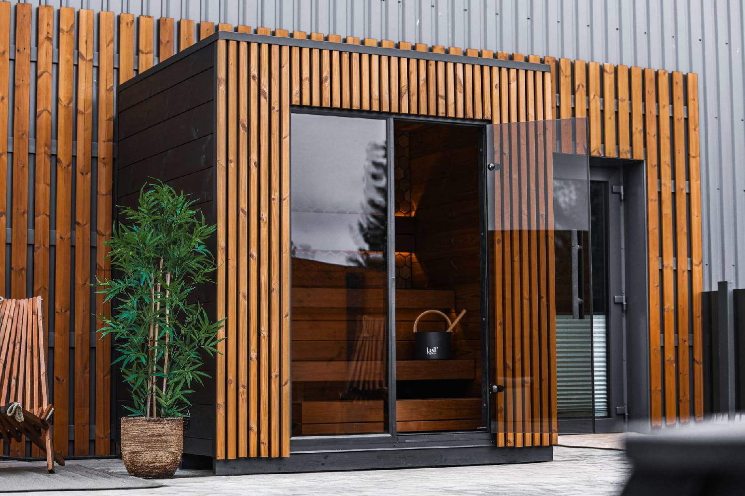 viva 210 sauna exterior